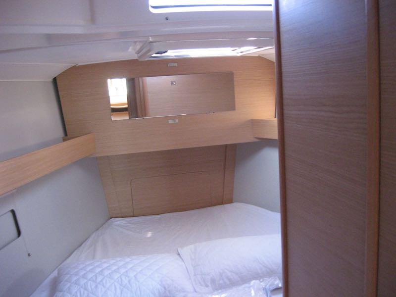Book yachts online - sailboat - Dufour 390 Grand Large - Artemis - rent