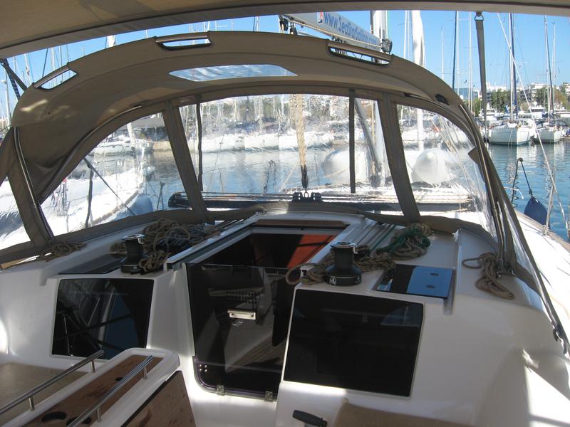 Book yachts online - sailboat - Dufour 382 GL - Delta - rent