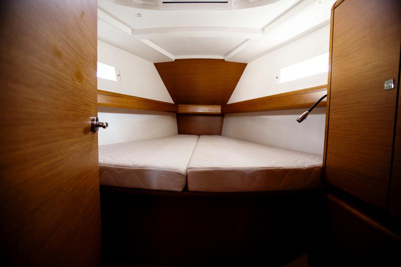 Book yachts online - sailboat - Sun Odyssey 449 - Alpha - rent