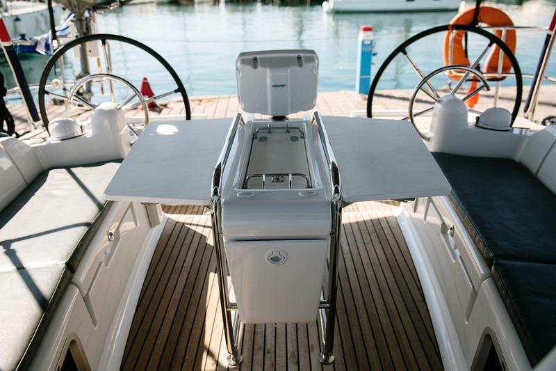 Book yachts online - sailboat - Sun Odyssey 449 - Alpha - rent