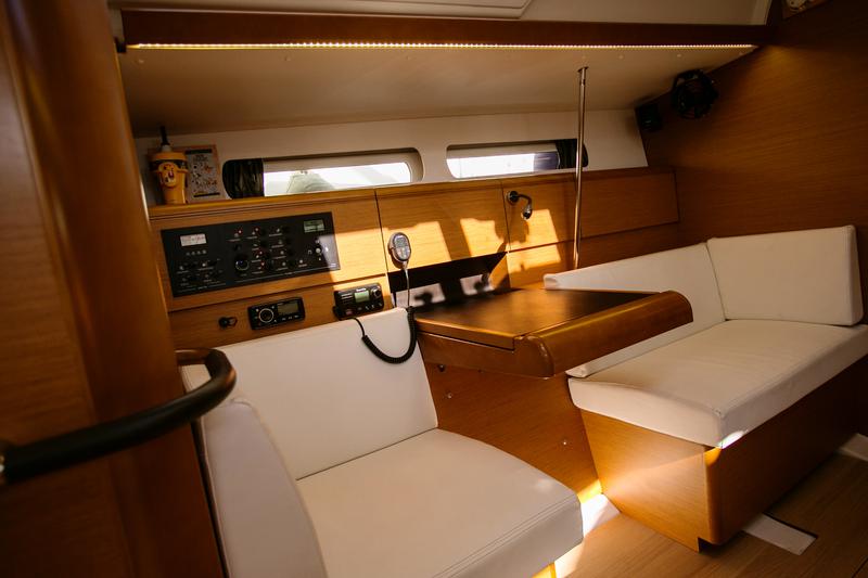 Book yachts online - sailboat - Sun Odyssey 449 - Bravo - rent