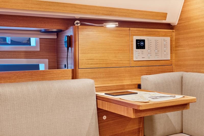 Book yachts online - sailboat - Elan Impression 40.1 - Liana - rent