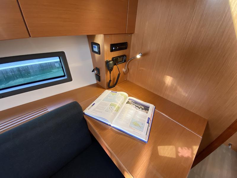 Book yachts online - sailboat - Bavaria C42 - Aeolus - rent