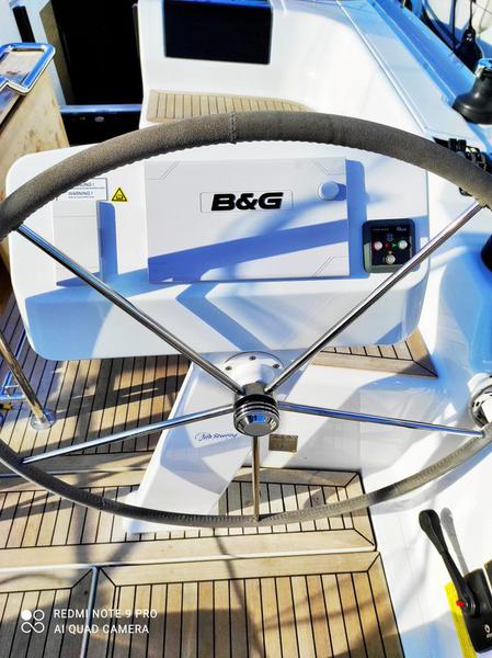 Book yachts online - sailboat - Hanse 458 - Xristina - rent