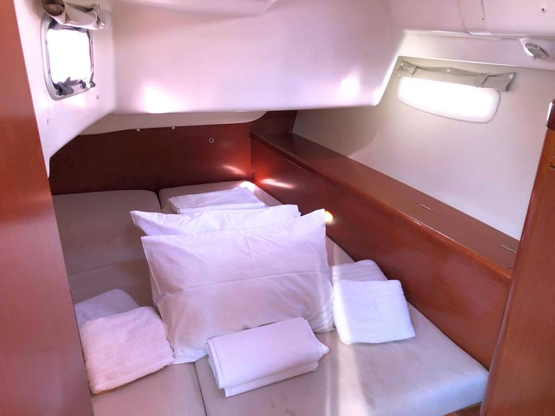 Book yachts online - sailboat - Oceanis 43 - Whisper - rent