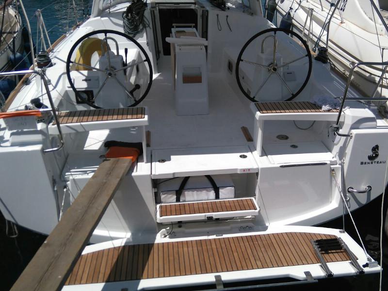 Book yachts online - sailboat - Oceanis 38 - Folie - rent