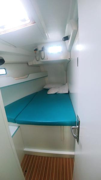Book yachts online - sailboat - Atoll 6 - ISLAND GIRL - rent