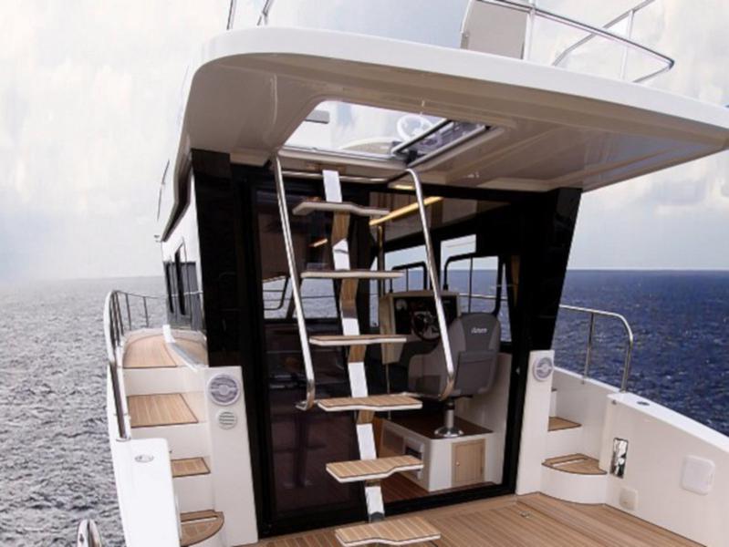 Book yachts online - motorboat - Futura 40 Grand Horizon - Futura 40 Grand Horizon - rent