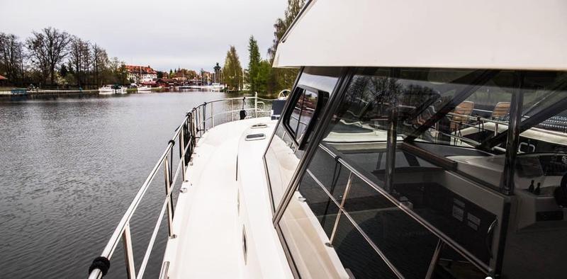 Book yachts online - motorboat - Nautika 1300 LUX - Nautika 1300 LUX - rent