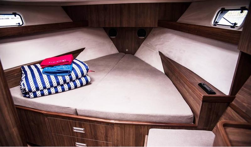 Book yachts online - motorboat - Nautika 1300 LUX - Nautika 1300 LUX - rent