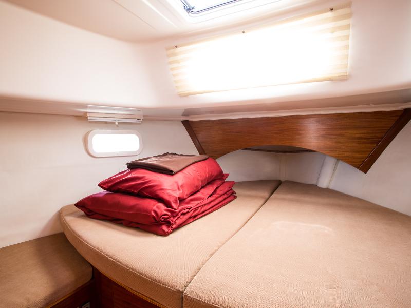 Book yachts online - motorboat - Nautika 1000 VIP - Nautika 1000 VIP - rent