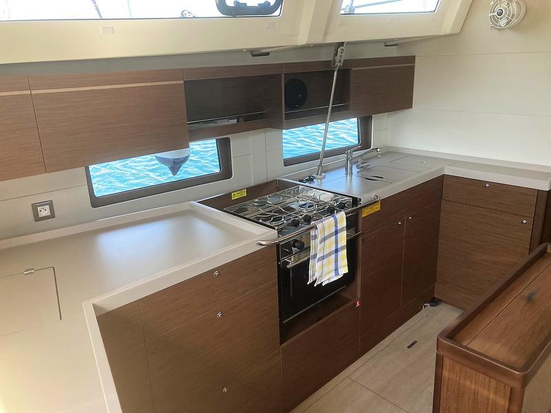 Book yachts online - sailboat - Oceanis 46.1 - EVI - rent