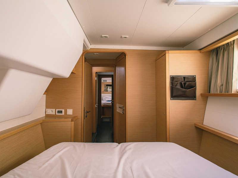 Book yachts online - catamaran - Lagoon 45 Flybridge - Swedish Lady ( Saturday to Saturday ) - rent