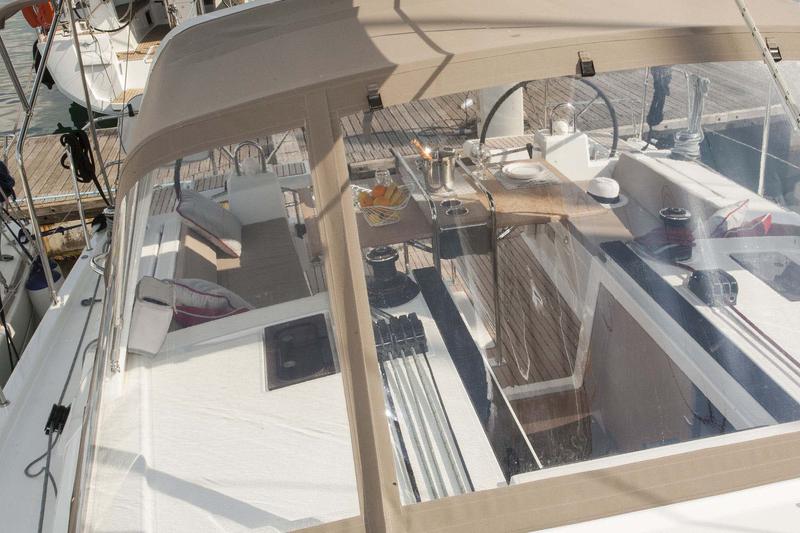 Book yachts online - sailboat - Oceanis 41.1 - King Crimson  - rent