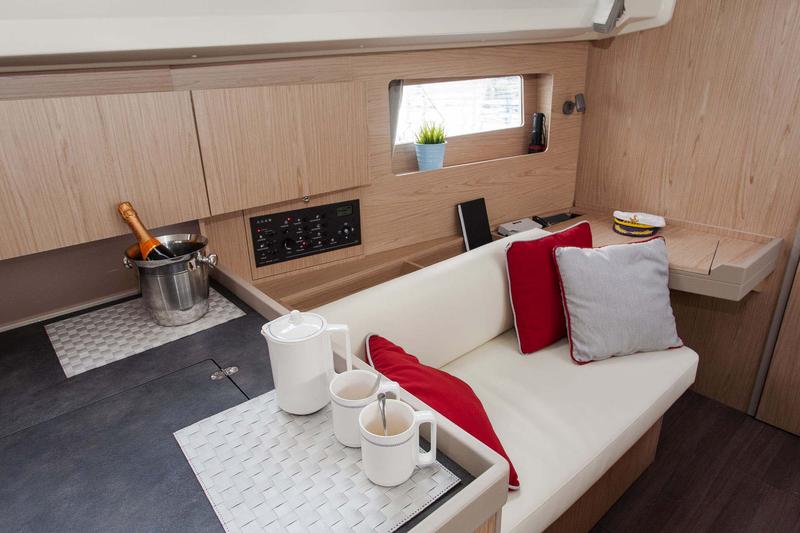 Book yachts online - sailboat - Oceanis 41.1 - Foreigner - rent