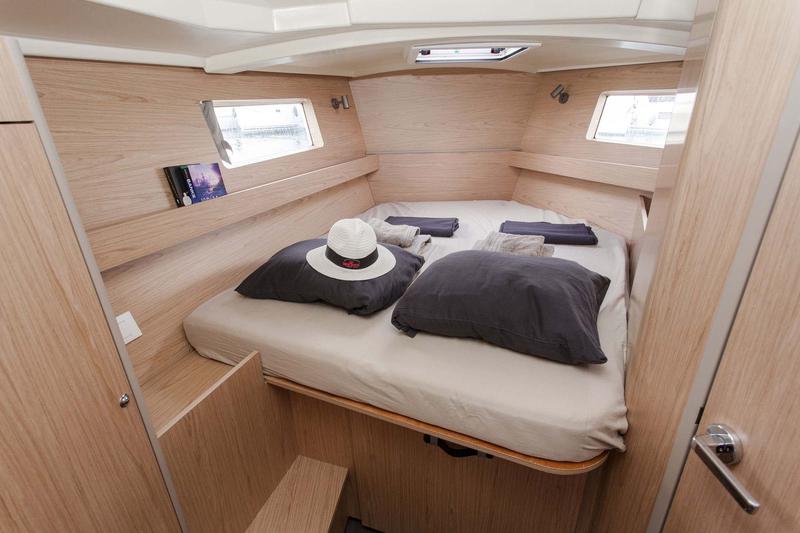 Book yachts online - sailboat - Oceanis 41.1 - Foreigner - rent