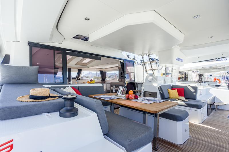 Book yachts online - catamaran - Elba 45 - Ambrosia - rent