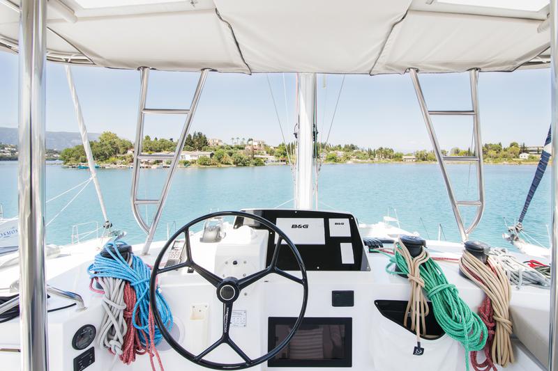Book yachts online - catamaran - Nautitech 46 Fly - Aelia - rent