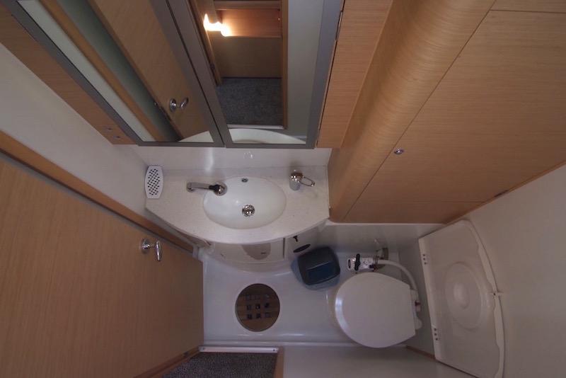 Book yachts online - catamaran - Lagoon 440 (4+2 cab) - OCEANUS - rent