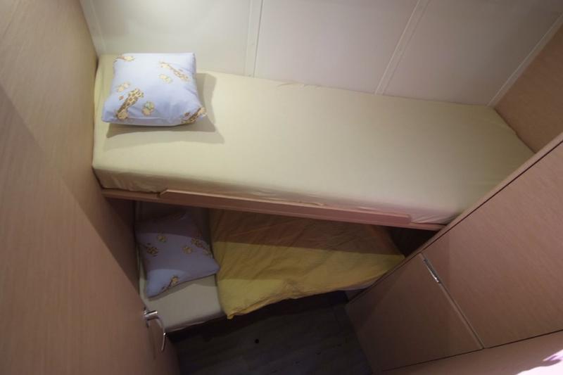 Book yachts online - sailboat - Elan 45 Impression - HEIDI - rent