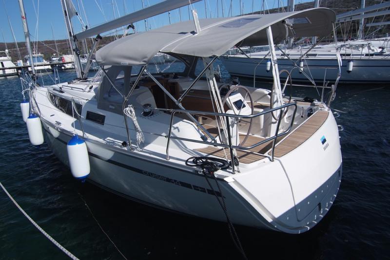 Book yachts online - sailboat - Bavaria Cruiser 34 - TALASSA - rent