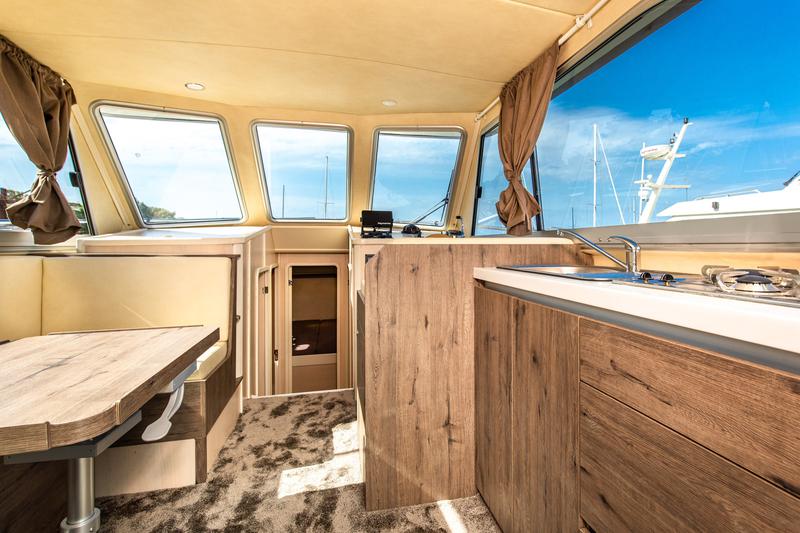 Book yachts online - motorboat - Adria Mare 38 - PAOLA - rent