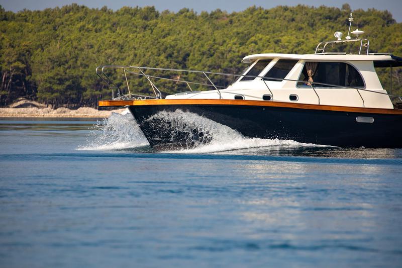Book yachts online - motorboat - Adria Mare 38 - PAOLA - rent