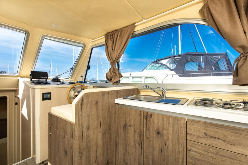 Book yachts online - motorboat - Adria Mare 38 - PAOLA - rent