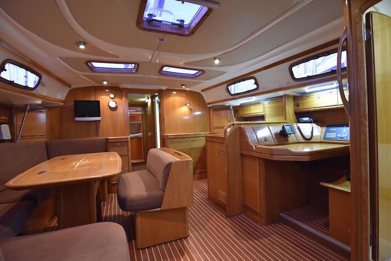 Book yachts online - sailboat - Bavaria 50 Cruiser - TONINA - rent