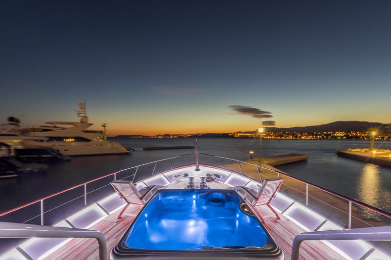 Book yachts online - motorboat - Burger - Adriatic Escape - rent