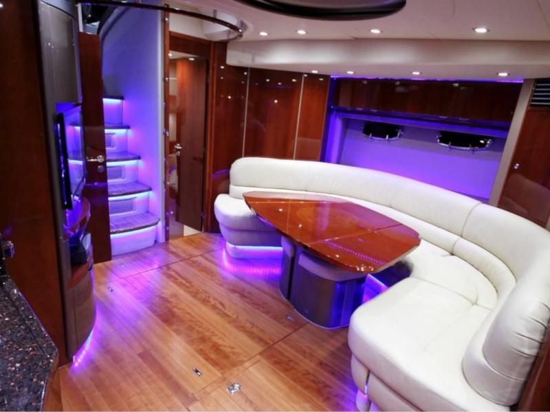 Book yachts online - motorboat - Fairline Targa 62 - Duje I - rent