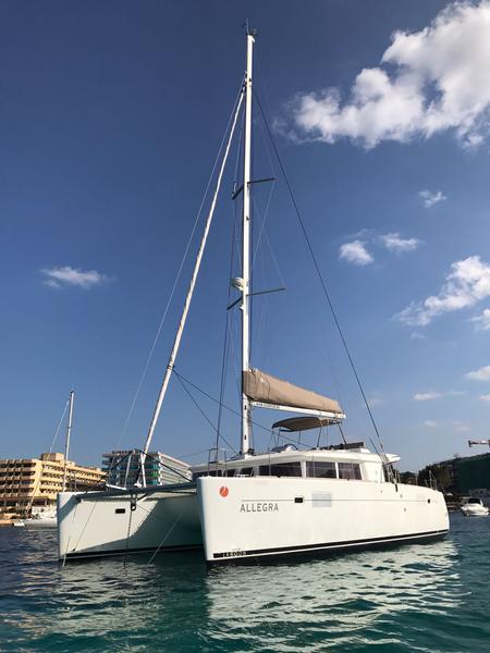 Book yachts online - catamaran - Lagoon 450 - Allegra - rent