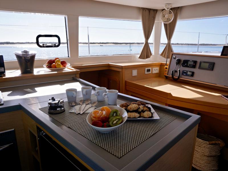 Book yachts online - catamaran - Lagoon 450 Sport - Ocean Dreams - rent