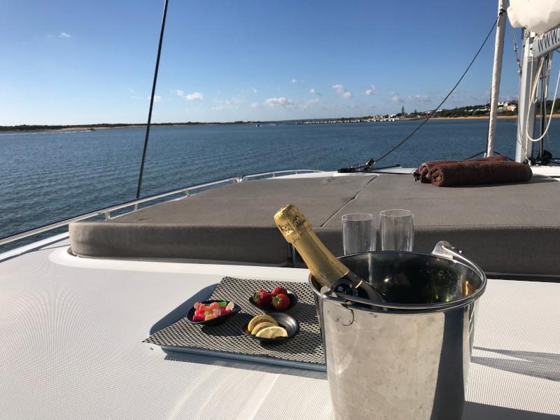 Book yachts online - catamaran - Lagoon 450 Sport - Ocean Dreams - rent