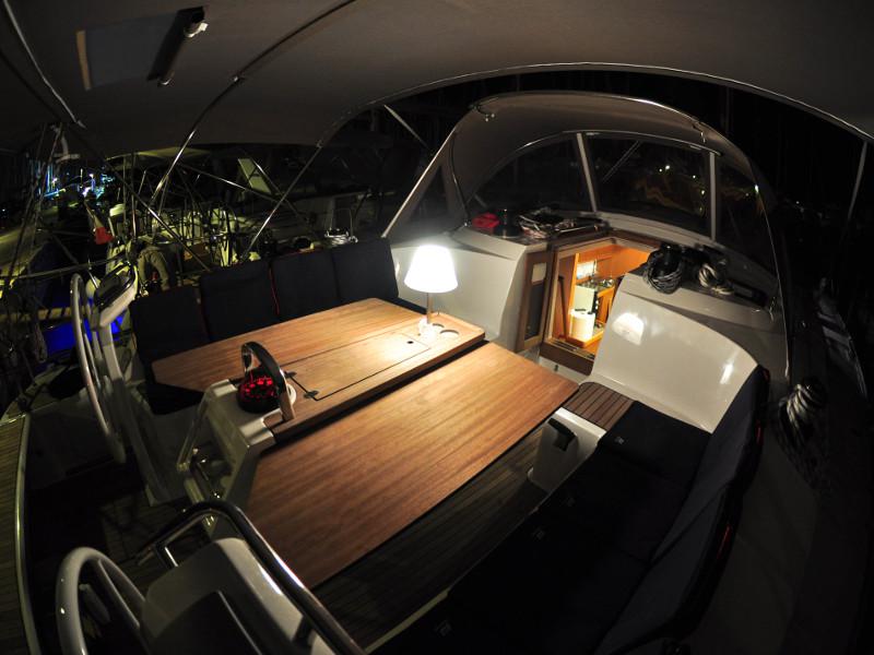 Book yachts online - sailboat - Bavaria  C42 - Melia - rent