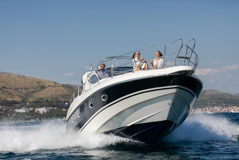 Book yachts online - motorboat - Salpa 38.5 - ICTIS - rent