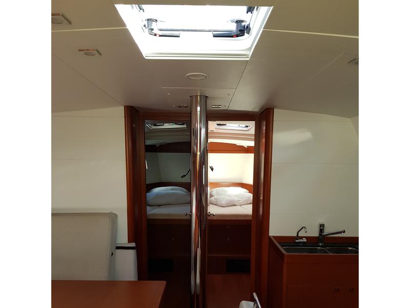 Book yachts online - sailboat - Oceanis 48 - Senza Fine )   ( A/C and Generator  - rent