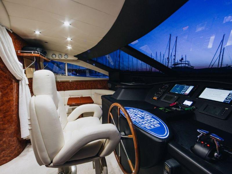 Book yachts online - motorboat - Amer 86 - LADY LONA - rent