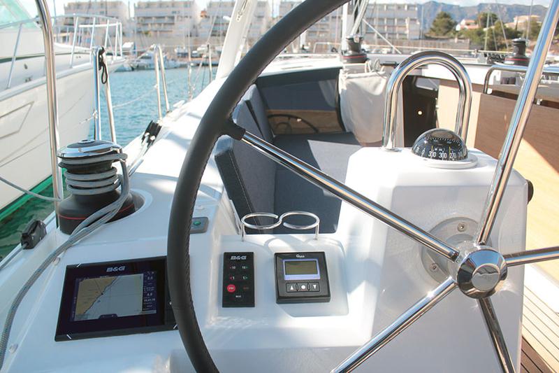 Book yachts online - sailboat - Oceanis 41.1 (2 Heads) - OASIS - rent