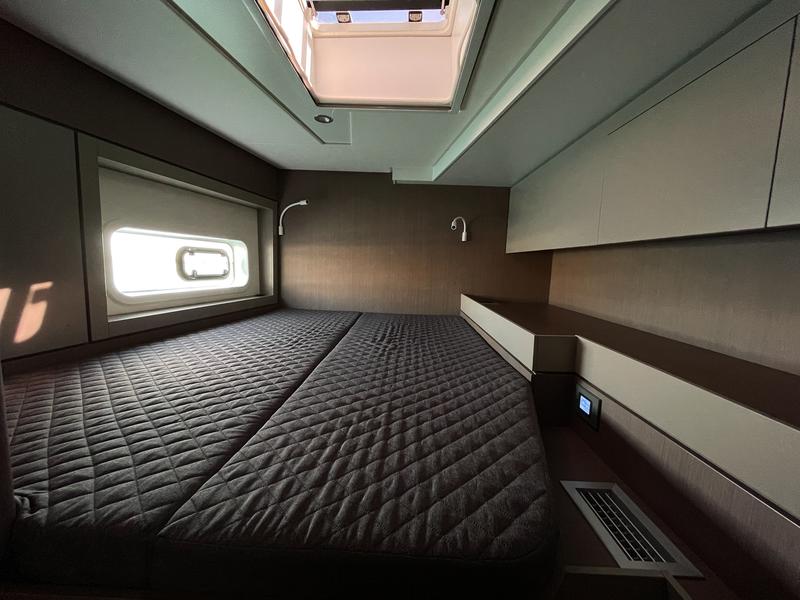 Book yachts online - catamaran - Bali 4.6 5 cabins - WILD BUNCH - rent