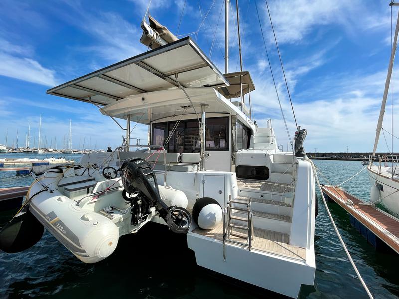Book yachts online - catamaran - Bali 4.6 5 cabins - WILD BUNCH - rent