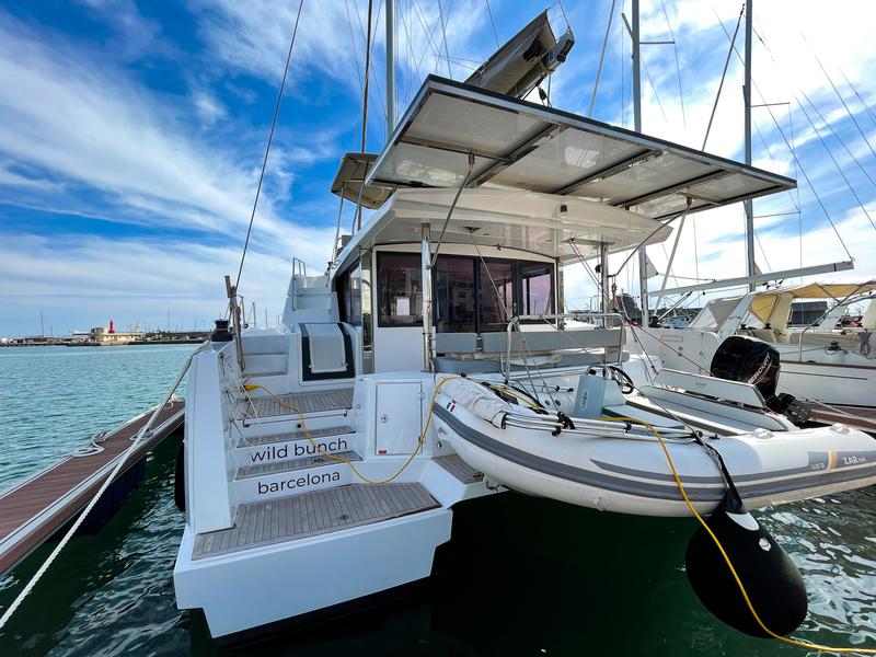 Book yachts online - catamaran - Bali 4.6 5 cabins - WILD BUNCH - rent