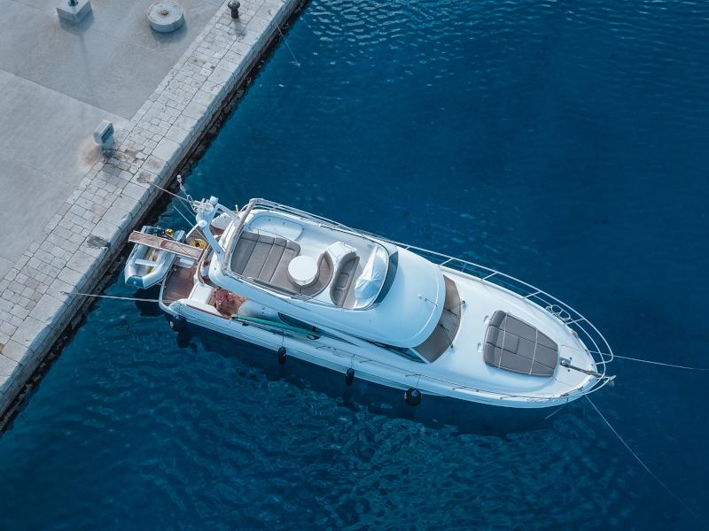 Book yachts online - motorboat - Jeanneau Prestige 46 Fly - UNPLUGGED - rent