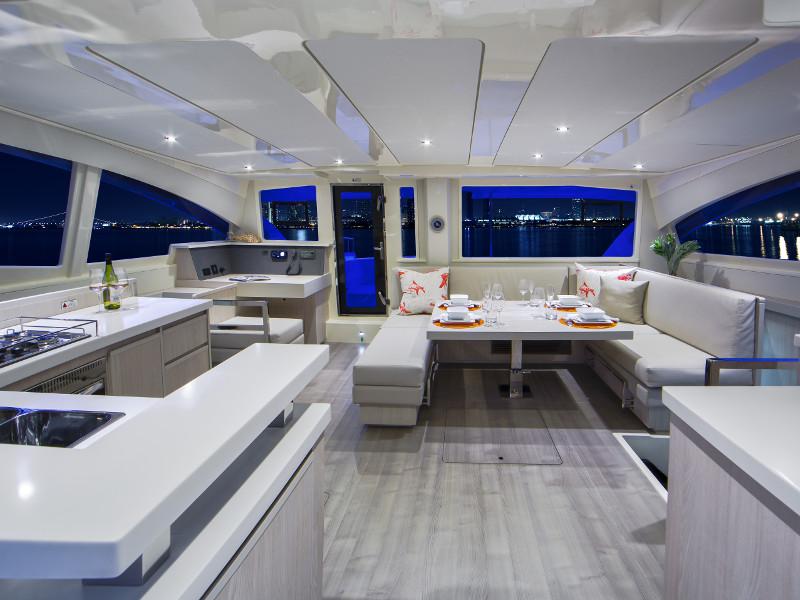 Book yachts online - catamaran - Sunsail 484 - Sunsail 484 (2017) - rent