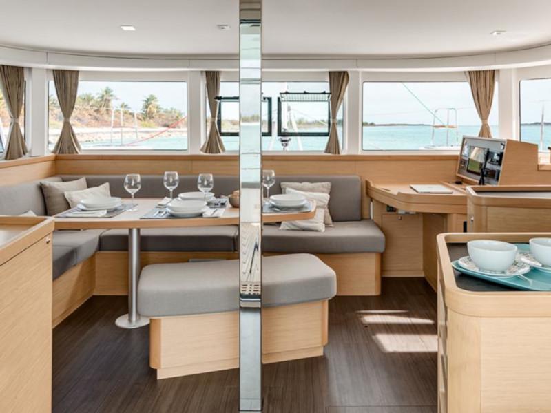 Book yachts online - catamaran - Sunsail Lagoon 424 - Sunsail Lagoon 424 (2019) - rent