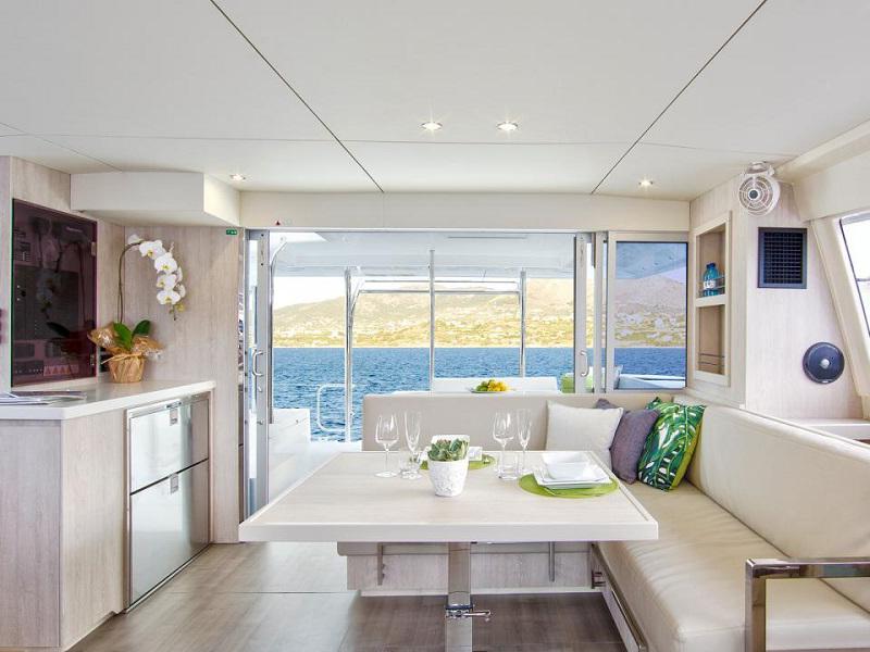 Book yachts online - catamaran - Sunsail 404 - Sunsail 404 (2017) - rent