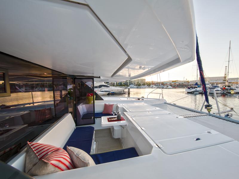 Book yachts online - catamaran - Sunsail 454 - Sunsail 454 (2017) - rent