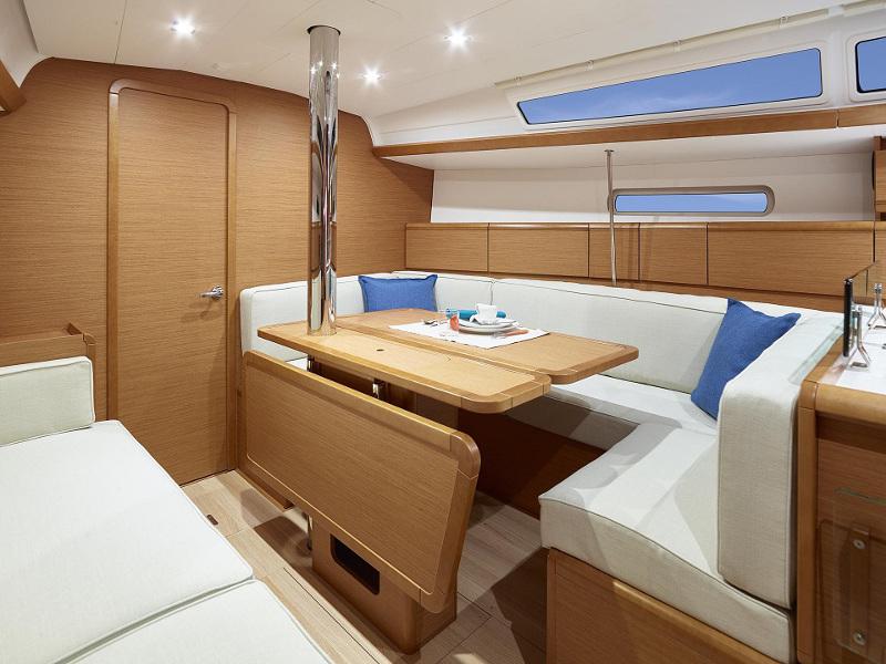 Book yachts online - sailboat - Sunsail 38 - Sunsail 38 (2017) - rent