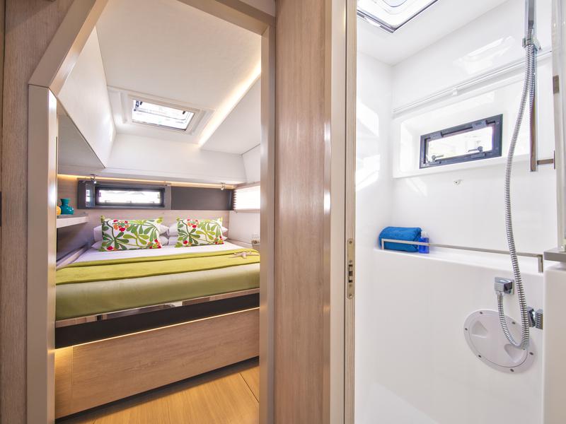 Book yachts online - catamaran - Sunsail 454 - Sunsail 454 (2018) - rent