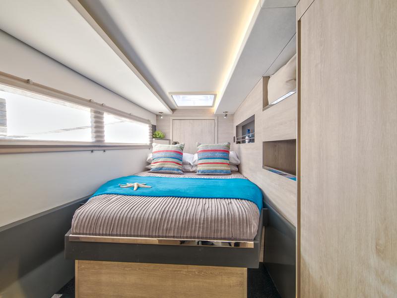 Book yachts online - catamaran - Sunsail 454 - Sunsail 454 (2017) - rent